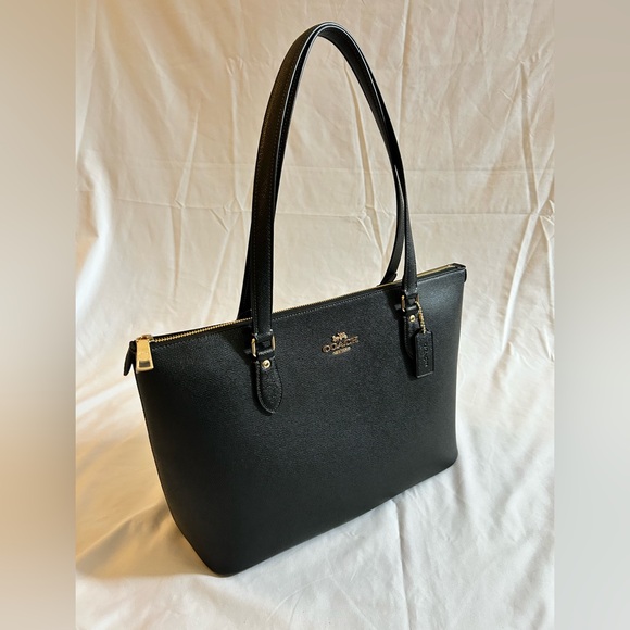 Coach Handbags - Coach Black Gallery Tote
